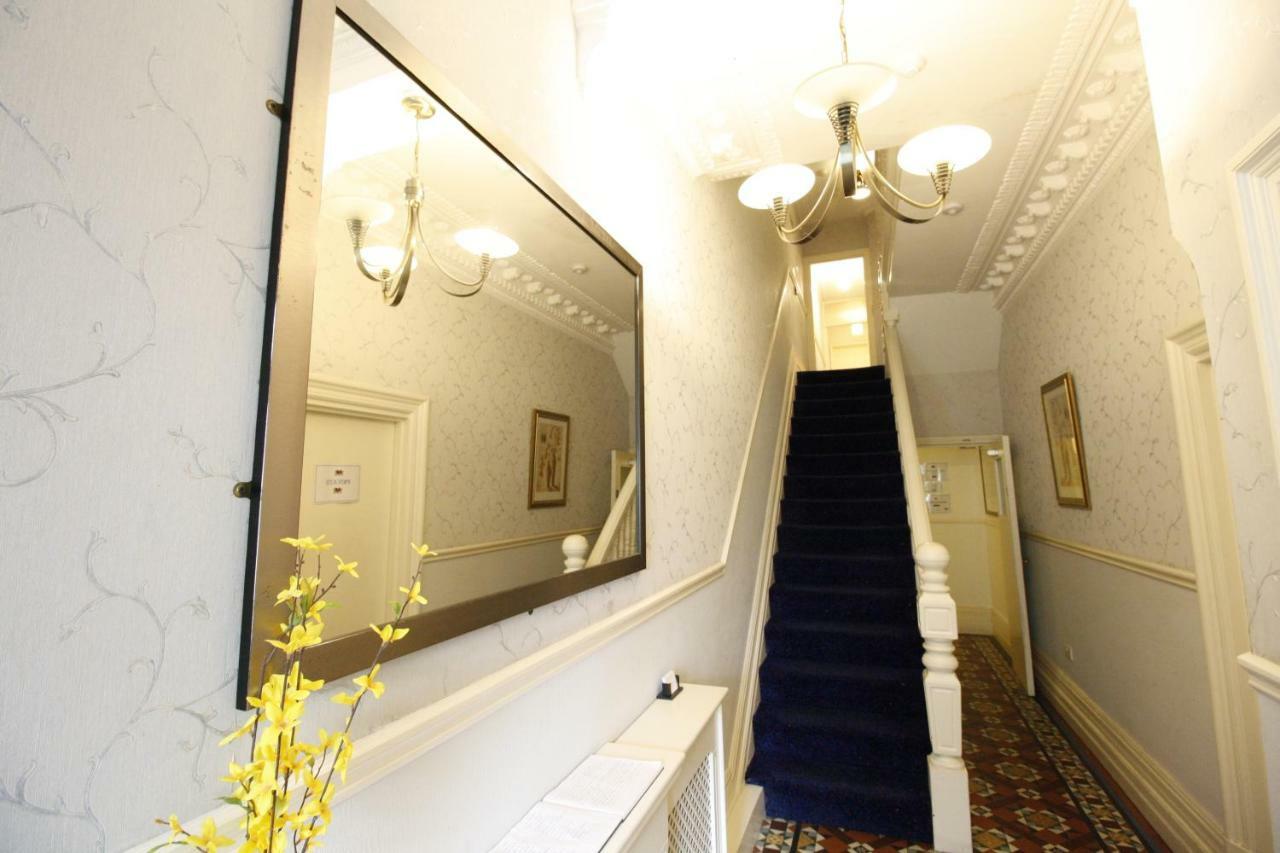 Church Guesthouse 카디프 외부 사진